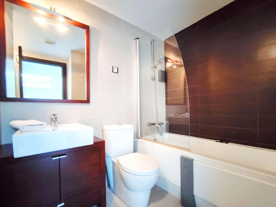 Moderno Apartamento Duplex En Terrassa Centro Esterno foto