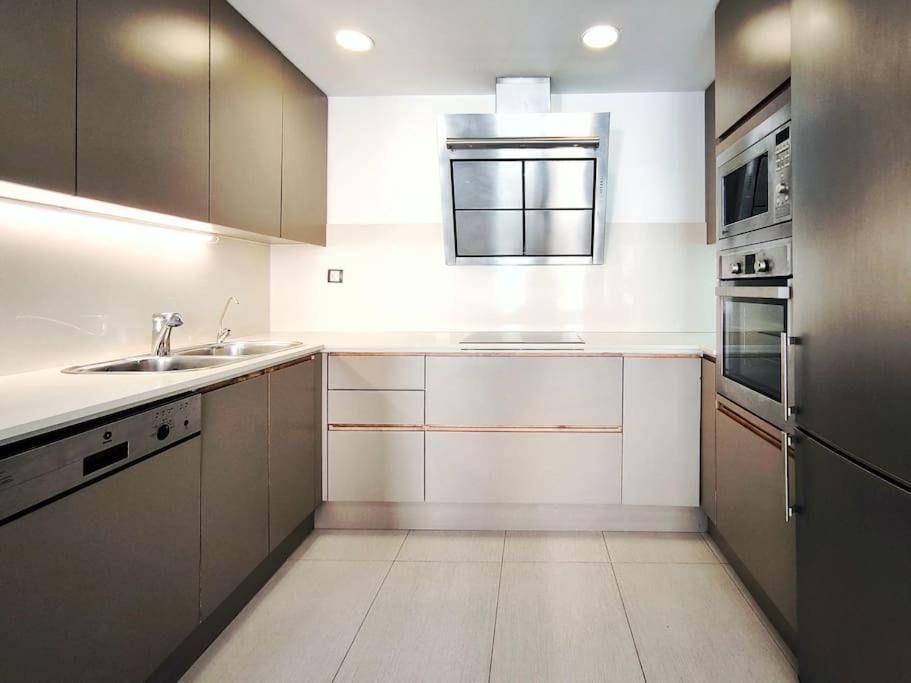 Moderno Apartamento Duplex En Terrassa Centro Esterno foto