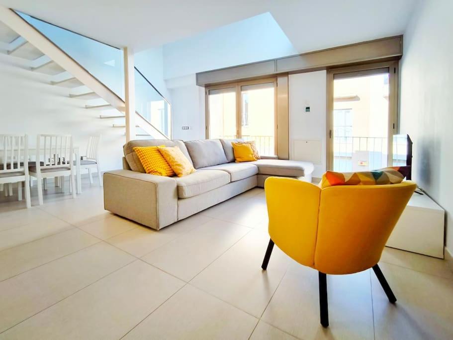 Moderno Apartamento Duplex En Terrassa Centro Esterno foto
